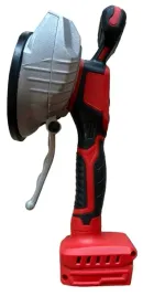 akumulatorowa-przyssawka-wibrujaca-do-plytek-do-akumulator-milwaukee