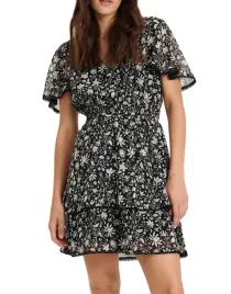 czarna-sukienka-mini-z-krotkim-rekawem-wzorzysta-w-kwiaty-reserved-s
