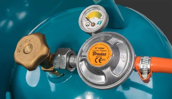 reduktor-bradas-16-bar-waga-z-opakowaniem-0-3-kg