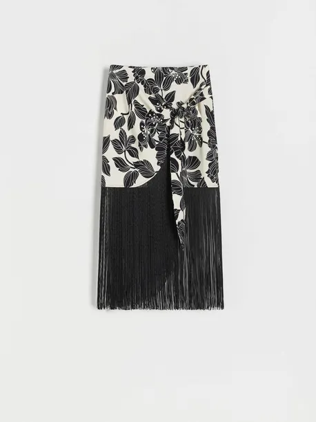 reserved-spodnica-prosta-rozmiar-s-kolor-bialy