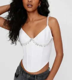 bialy-gorset-na-ramiaczkach-zdobienia-dzety-zamek-dekolt-v-nasty-gal-42