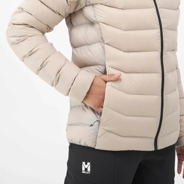 millet-kurtka-trekkingowa-damska-evole-700-hd-w-plec-kobieta