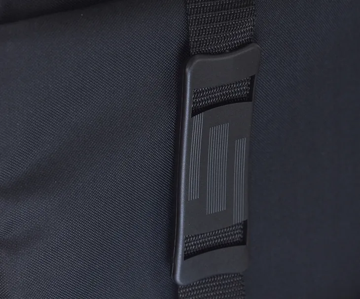 torba-na-laptopa-156-morello-liczba-komor-1