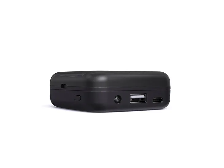 ladowarka-xtar-bc4-4-aa-aaa-kolor-czarny