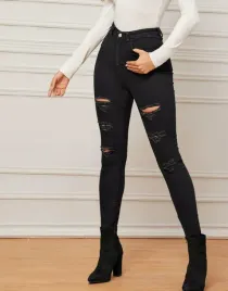 czarne-klasyczne-spodnie-jeansy-rurki-przetarcia-shein-36