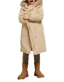 bezowa-ocieplana-kurtka-parka-z-kapturem-odpinane-sztuczne-futerko