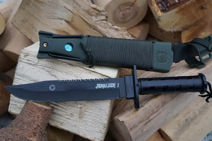 noz-rambo-taktyczny-wielofunkcyjny-noz-wojskowy-proca-dodatki-marka-bazarpl-material-glowni-stal