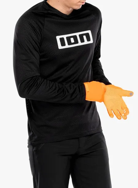 bluza-rowerowa-ion-logo-ls-black-m-rodzaj-wkladane-przez-glowe