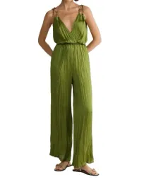 zielony-plisowany-kombinezon-na-ramiaczkach-dlugie-nogawki-s