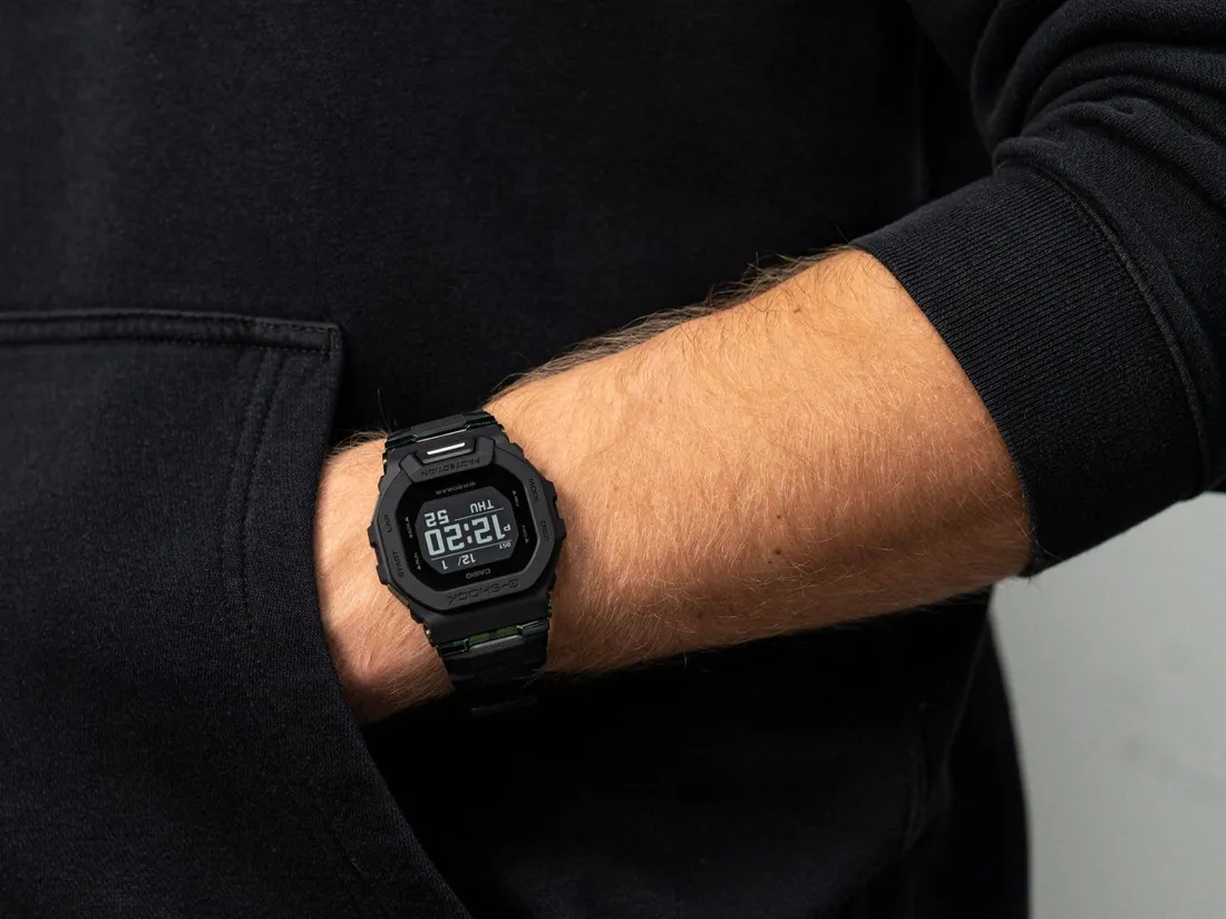 casio-g-shock-gbd-200uu-1