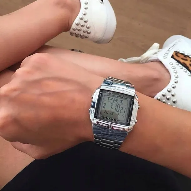 zegarek-casio-databank-casio-db-360-1aef-funkcje-budzik