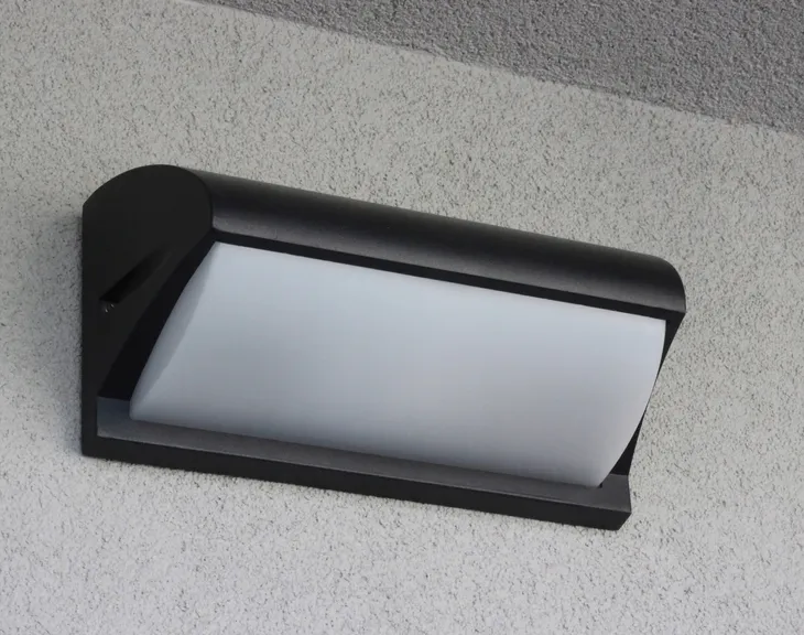 kinkiet-draco-e27-czarny-zawiera-baterie-nie