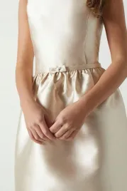 gladka-sukienka-maxi-w-kolorze-szampanskim-odkryte-ramiona-coast-164