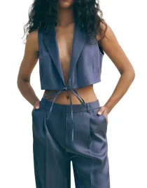 niebieska-gladka-krotka-prosta-kamizelka-wiazana-klasyczna