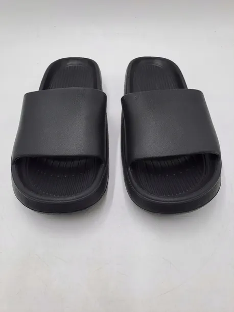 klapki-czarne-classicor-r-42-material-guma