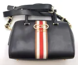 guess-torebka-poliuretan-czarny-wielkosc-duza-mieszczaca-a4