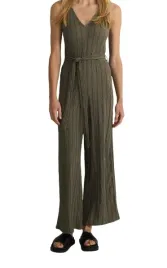 zielony-teksturowany-kombinezon-na-ramiaczkach-klasyczny-gleboki-dekolt-s