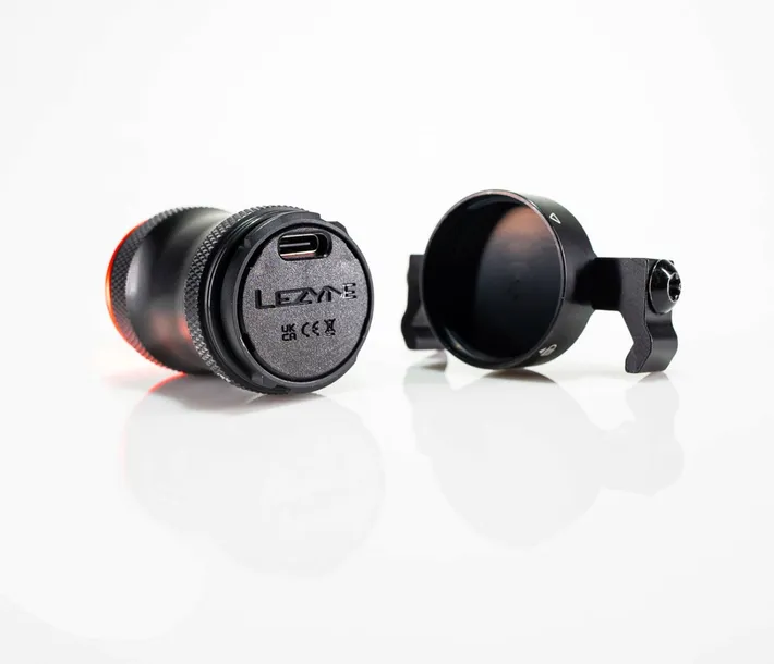 lampka-tylna-lezyne-saddle-250-rear-liczba-trybow-swiecenia-7