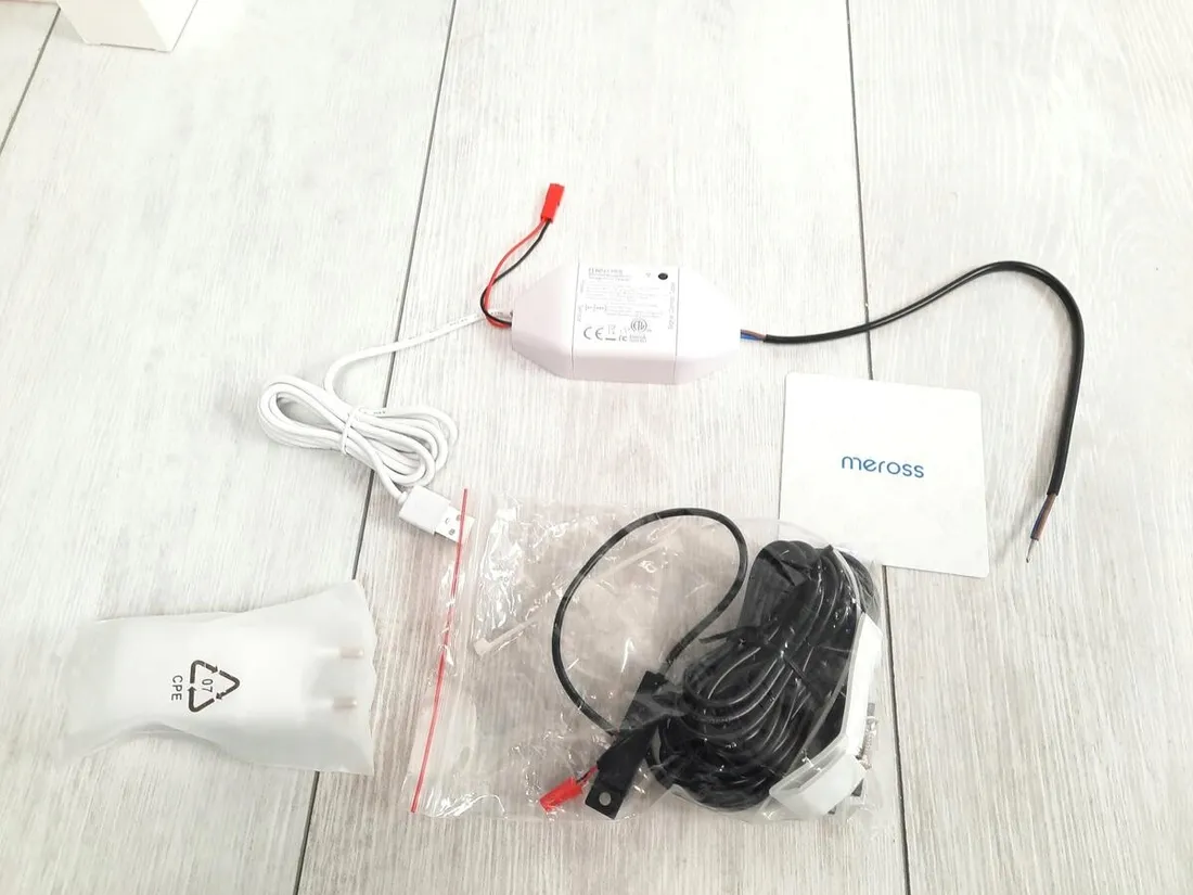 naped-do-bram-garazowych-meross-msg100