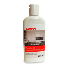 srodek-mleczko-do-frontow-powierzchni-akrylowych