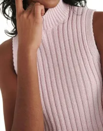 rozowy-krotki-bawelniany-dzianinowy-bezrekawnik-kamizelka