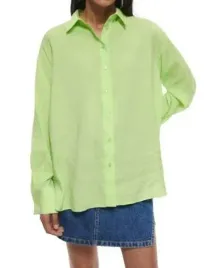 zielona-gladka-luzna-koszula-z-dlugim-rekawem-kolnierzyk