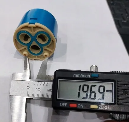 regulator-ceramiczny-kfa-884-017-86-marka-kfa-armatura