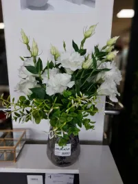 idealna-kompozycja-kompletna-kwiaty-wazon-kompozycja-4