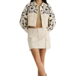 kremowa-bawelniana-prosta-spodnica-mini-fason-cargo-kieszenie-bojowka-s