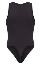 body-czarne-dopasowane-klasyczne-bez-rekawow-prettylittlething-40