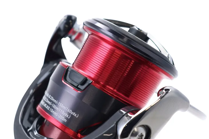 kolowrotek-daiwa-fuego-lt-2500-rozmiar-2500