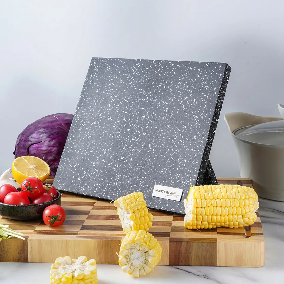 stojak-na-noze-masterpan-24-cm-czarny