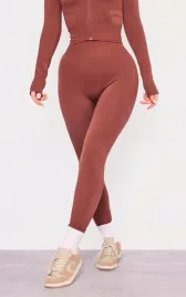 legginsy-dopasowane-sportowe-brazowe-wysoki-stan-prettylittlething-m