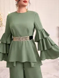 zielony-komplet-bluzka-dlugi-rekaw-falbany-spodnie-wysoki-stan-modely-m