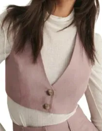 klasyczna-krotka-kamizelka-bez-rekawow-brudny-roz-zapiecie-guziki-s