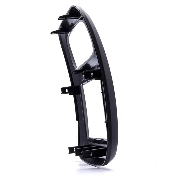 ramka-do-radia-maskujaca-2din-renault-trafic-2014-model-2din