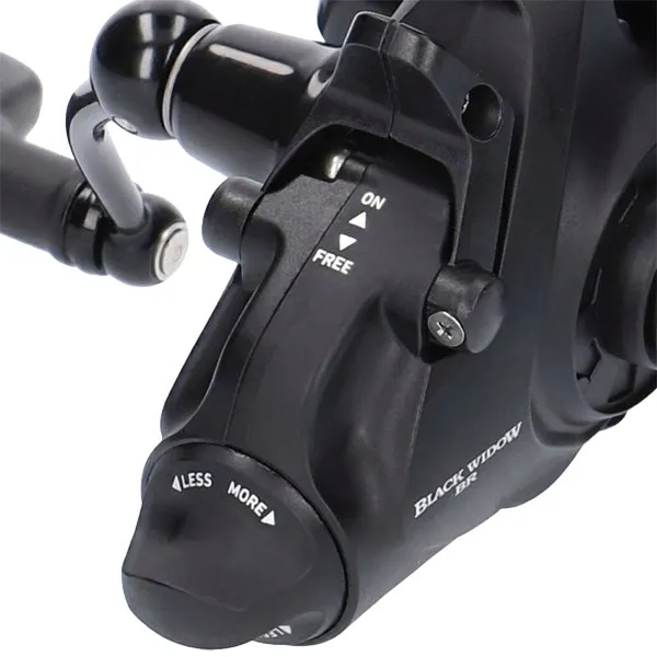 kolowrotek-daiwa-black-widow-br-lt-3000-gratis-pojemnosc-szpuli-023mm-150m