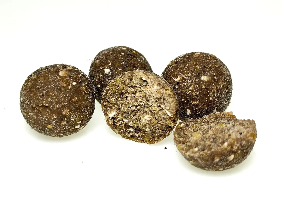 kulki-game-over-szprot-20mm-warmuz-baits-900g