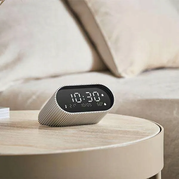 zegar-budzik-lexon-srebrny-9cm-linia-ray-clock