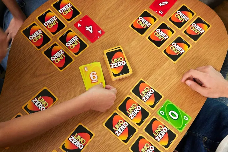 gra-karciana-mattel-uno-zero-waga-z-opakowaniem-0-426-kg