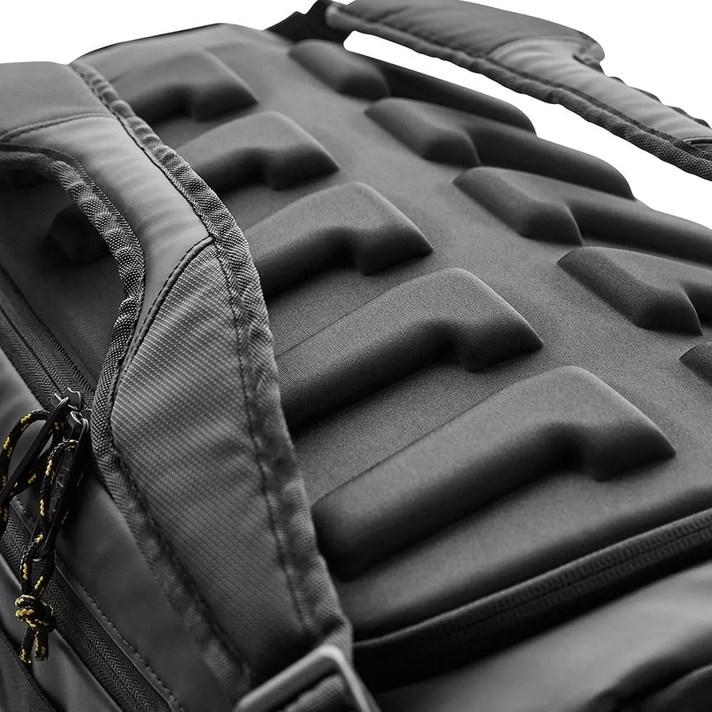plecak-caterpillar-the-sixty-backpack-84046-01-marka-caterpillar