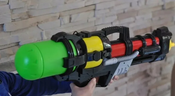 pistolet-na-wode-strazak-sam-simba-szerokosc-produktu-21-cm