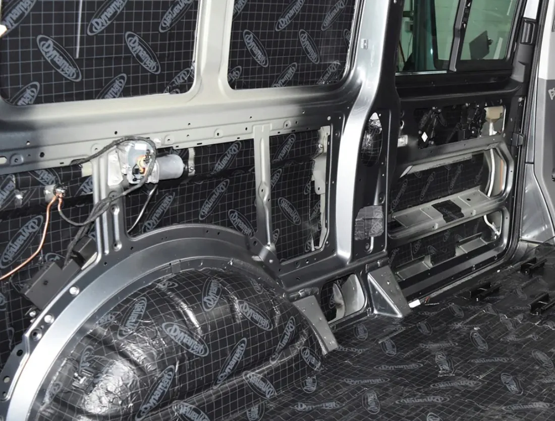 mata-wygluszajaca-dynamat-xtreme-812x457-cm
