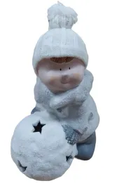 figurka-chlopiec-z-kula-sniegu-led-wys-22-cm