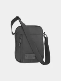 saszetka-4f-czarna-na-ramie-z-poliesteru-3-kieszenie-150-l