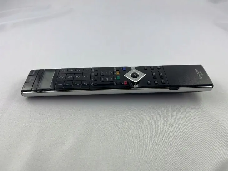 pilot-do-tv-sharp-ga585wjsa-oryginal-model-pilot-do-tv-sharp-ga585wjsa