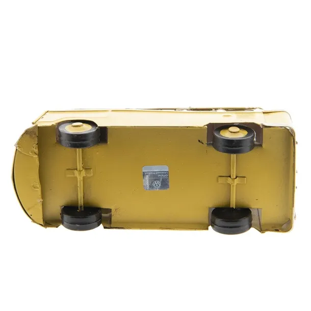 dekoracja-samochod-ogorek-zolty-marka-clayre-and-eef