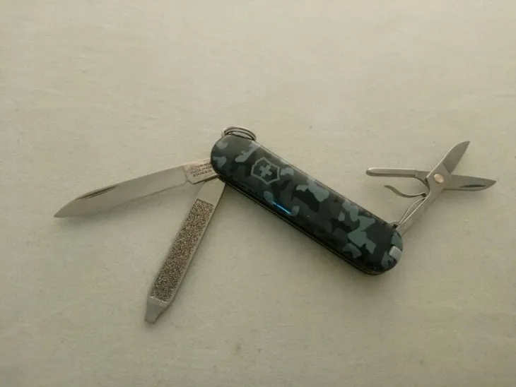 scyzoryk-victorinox-classic-sd-marka-victorinox