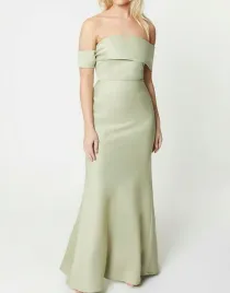 elegancka-oliwkowa-sukienka-maxi-asymetryczny-dekolt-gladka-debut-london-42