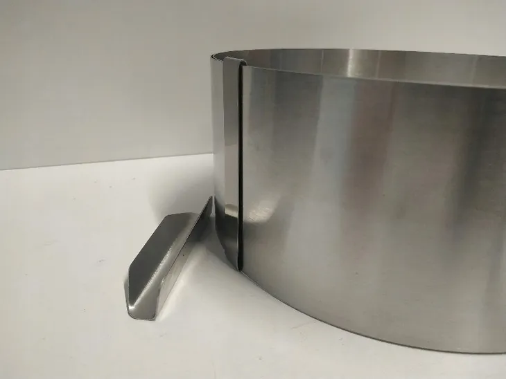 pierscien-do-pieczenia-ciasta-srednica-16-30-cm-wysokosc-85-cm-material-metal